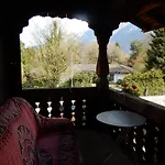 Traditional Swiss-flat Interlaken