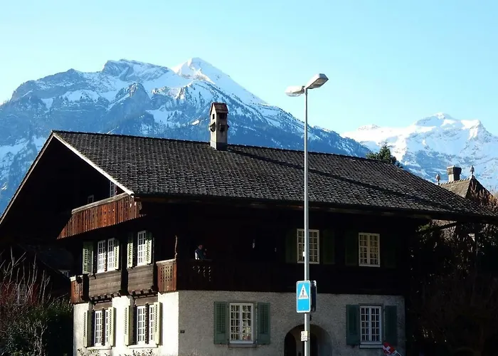 Traditional Swiss-flat إنترلاكن